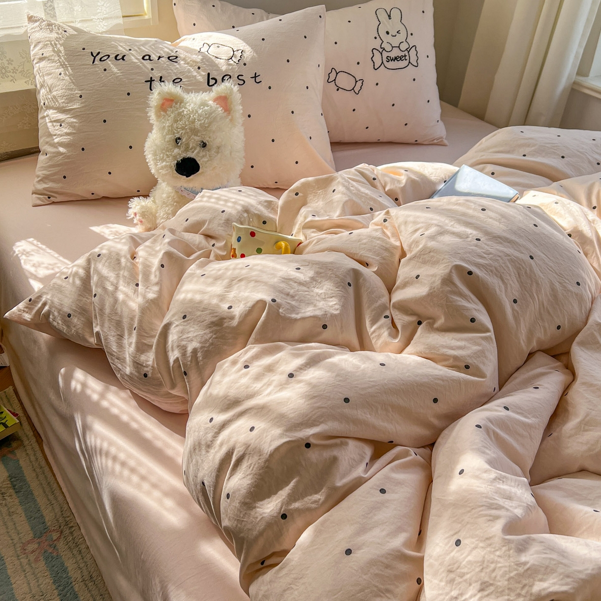 91家纺网 家纺一手货源 找家纺 贝凯瑞 2026新款仿棉木棉水洗棉绣花ins小清新床裙床单款四件套-糖果兔系列 糖果兔-糯米玉