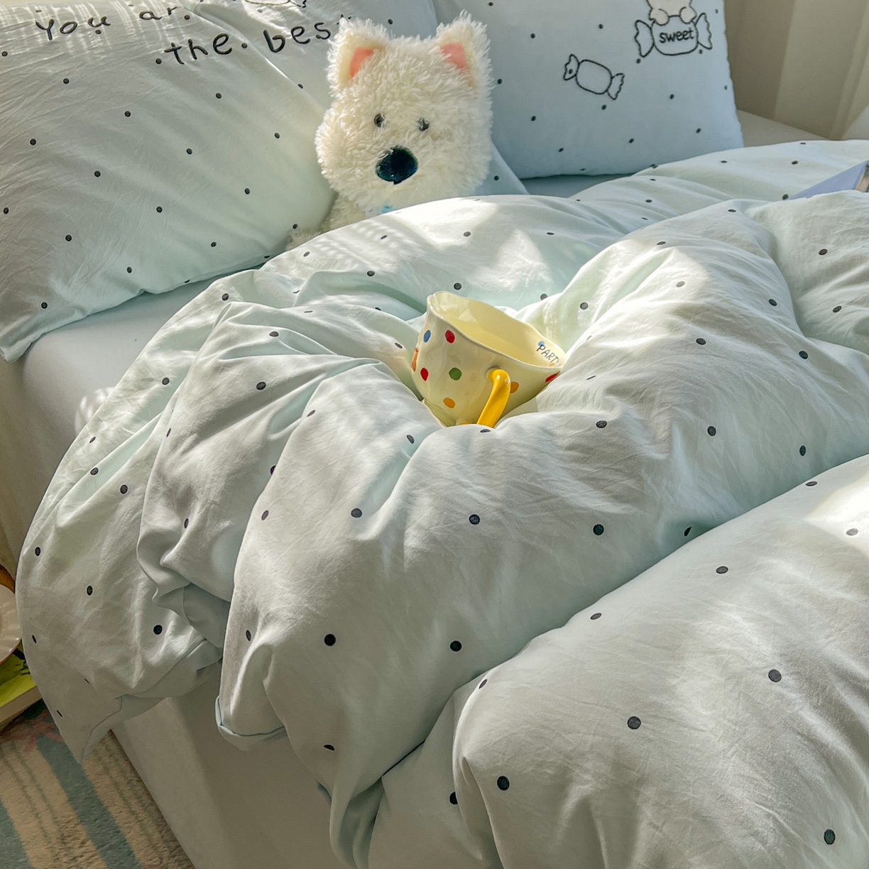 91家纺网 家纺一手货源 找家纺 贝凯瑞 2026新款仿棉木棉水洗棉绣花ins小清新床裙床单款四件套-糖果兔系列 糖果兔-天空蓝