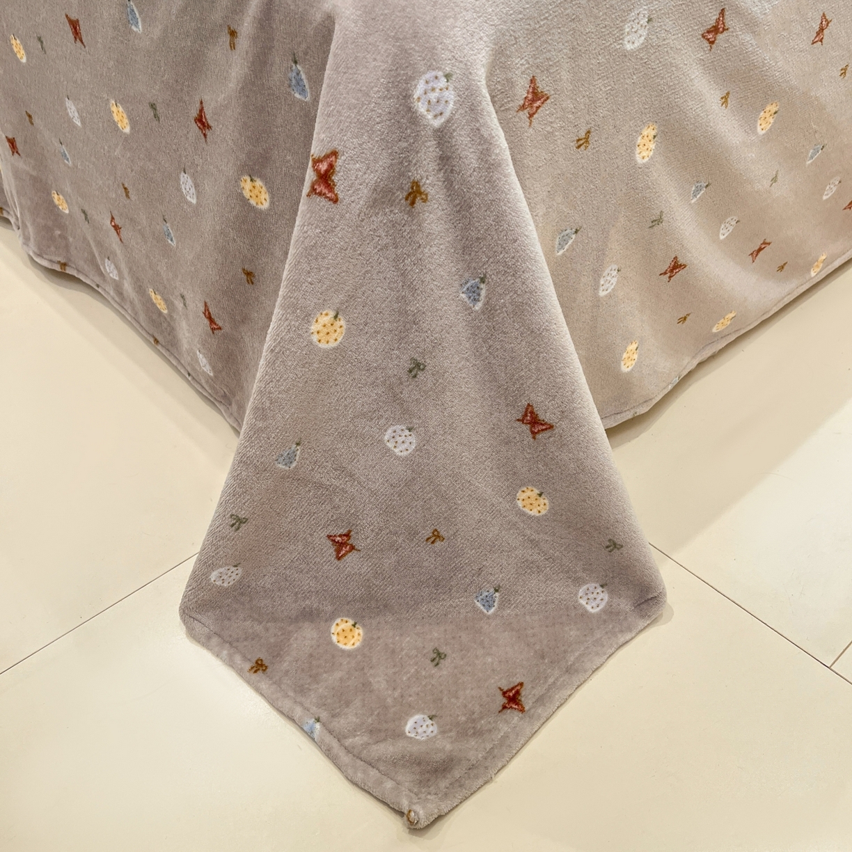 91家纺网 家纺一手货源 找家纺 小桃姐家纺 2025新款高克重牛奶绒印花床单单品床单床单单件 南瓜派