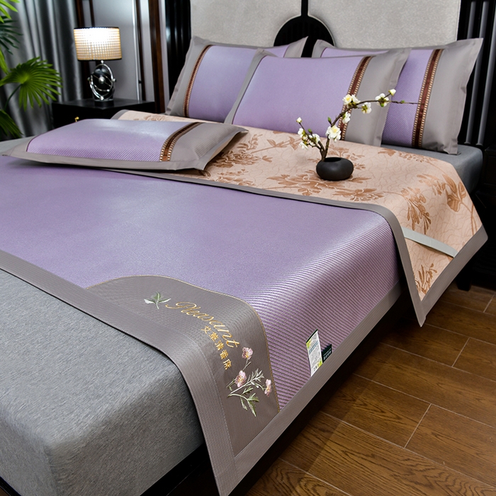 91家纺网 家纺一手货源 找家纺 小牛席业 2026新款艾草清香冰藤-双面席系列 艾草冰藤席-浅紫