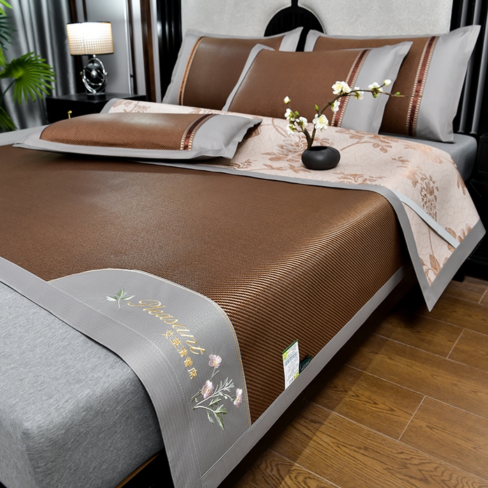 91家纺网 家纺一手货源 找家纺 小牛席业 2026新款艾草清香冰藤-双面席系列 艾草冰藤席-黑咖