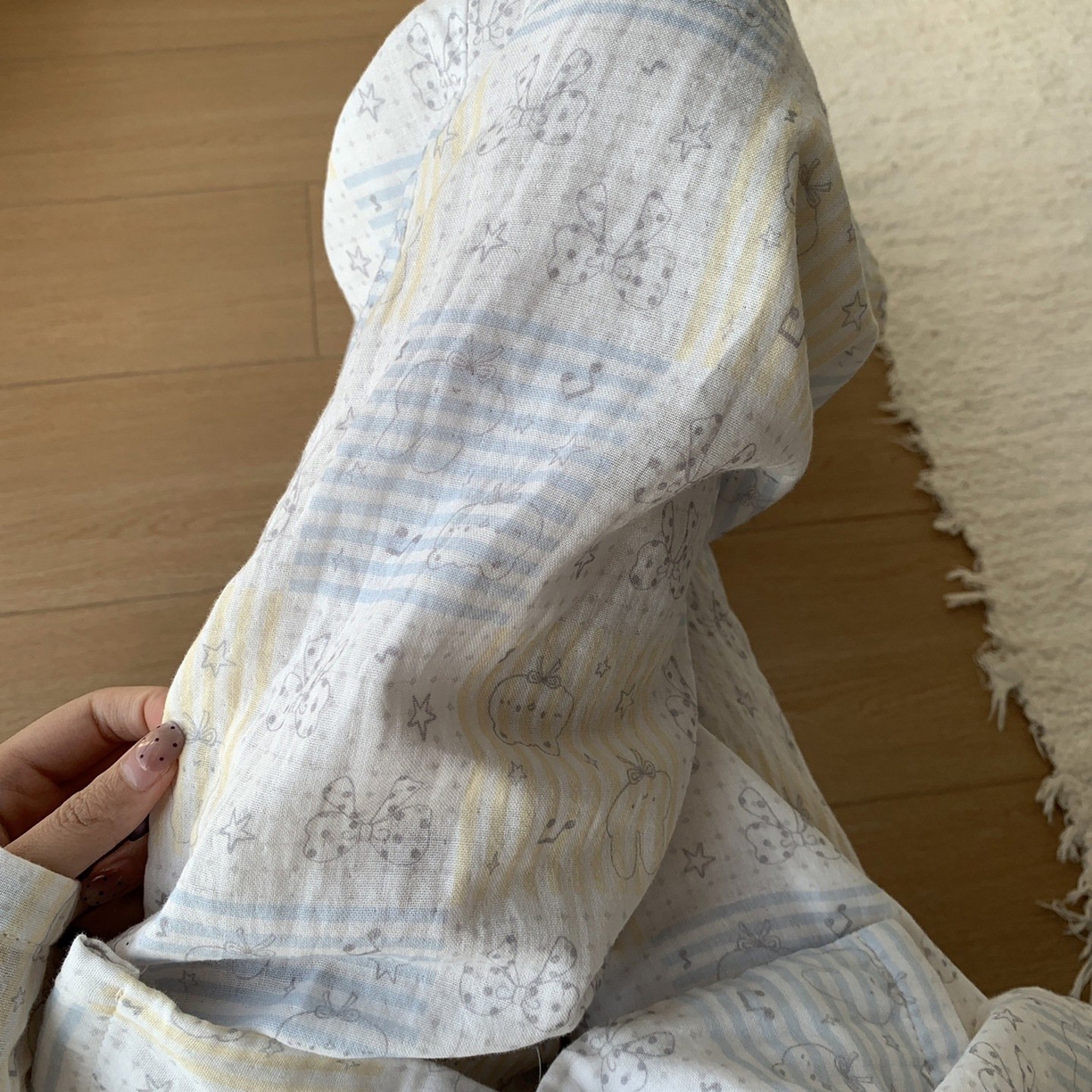 91家纺网 家纺一手货源 找家纺 妍景家居生活馆 2026新款全棉纯棉双层纱睡衣 音符小兔