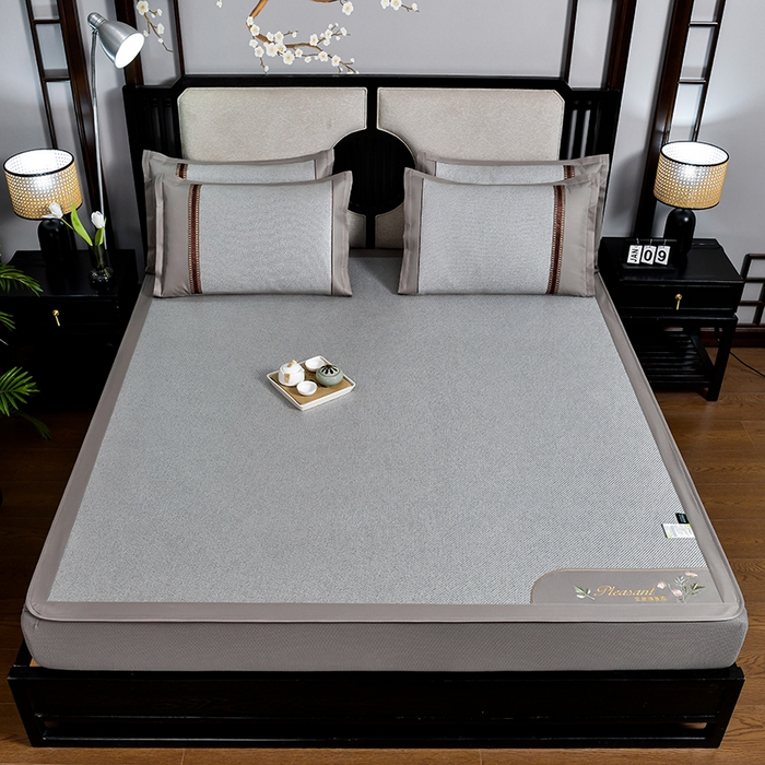 91家纺网 家纺一手货源 找家纺 小牛席业 2026新款艾草清香冰藤-双面席系列（床笠款） 艾草清香冰藤席系列（床笠款）-灰色