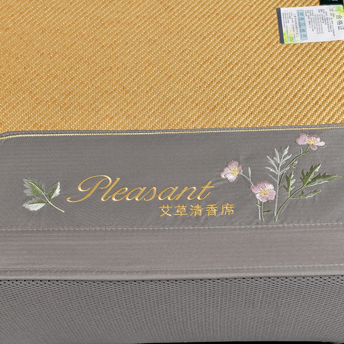91家纺网 家纺一手货源 找家纺 小牛席业 2026新款艾草清香冰藤-双面席系列（床笠款） 艾草清香冰藤席系列（床笠款）-浅咖
