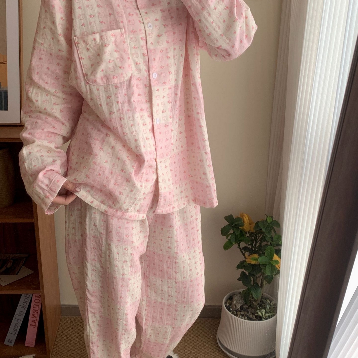 91家纺网 家纺一手货源 找家纺 妍景家居生活馆 2026新款全棉纯棉双层纱睡衣 樱花布丁猫