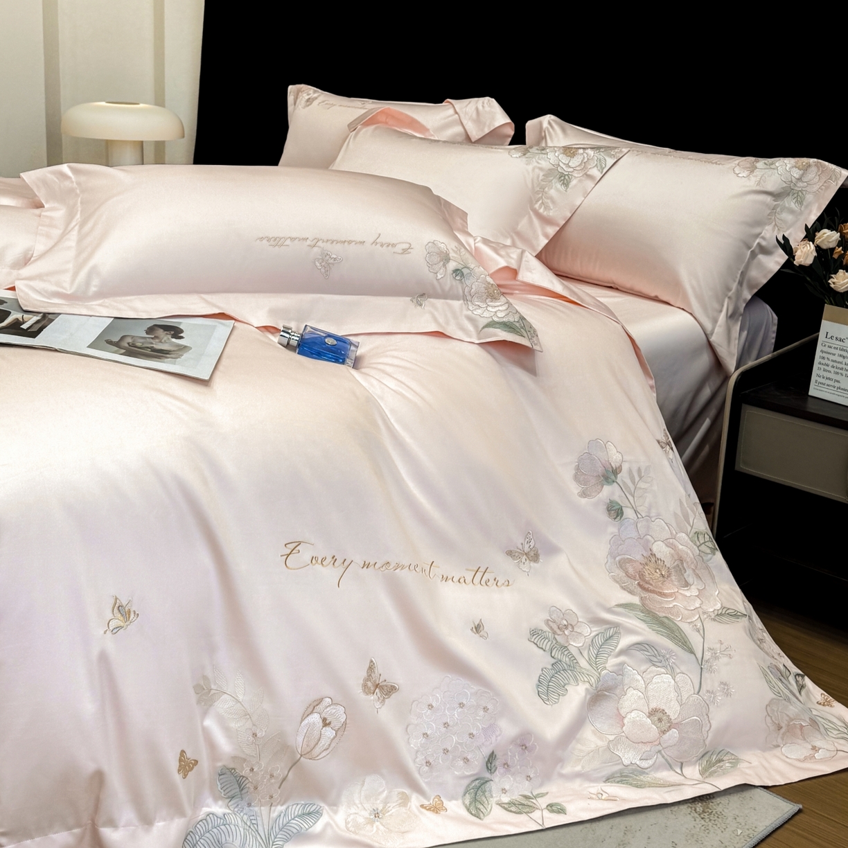 91家纺网 家纺一手货源 找家纺 星蕴家纺 2026新款贡缎50长绒棉绣花四件套-玛格丽 浪漫粉