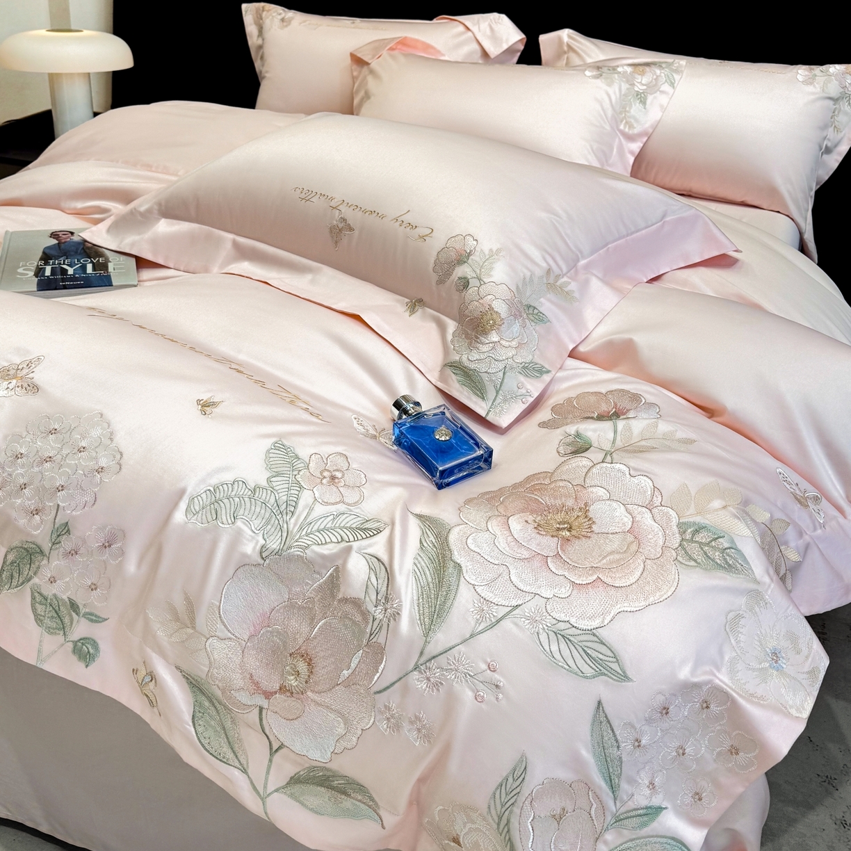 91家纺网 家纺一手货源 找家纺 星蕴家纺 2026新款贡缎50长绒棉绣花四件套-玛格丽 浪漫粉