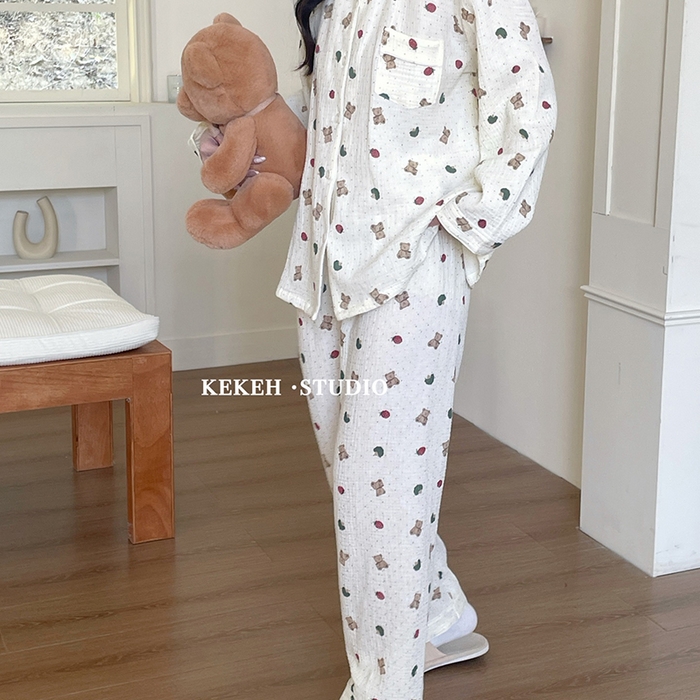 91家纺网 家纺一手货源 找家纺 妍景家居生活馆 2026新款翻领绉绉纱套装 蔬菜小熊