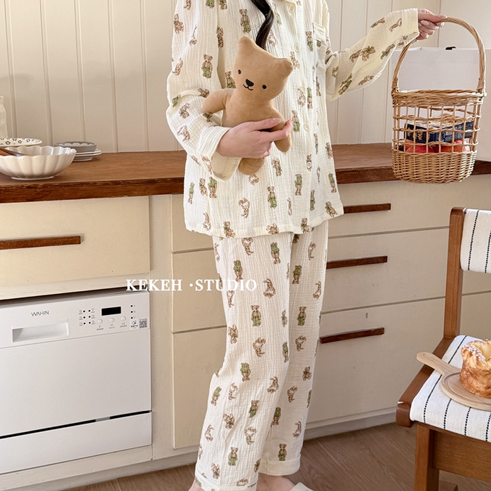 91家纺网 家纺一手货源 找家纺 妍景家居生活馆 2026新款翻领绉绉纱套装 绿色小熊