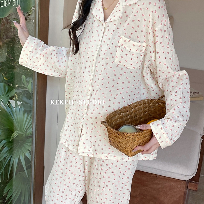 91家纺网 家纺一手货源 找家纺 妍景家居生活馆 2026新款翻领绉绉纱套装 满印蝴蝶结