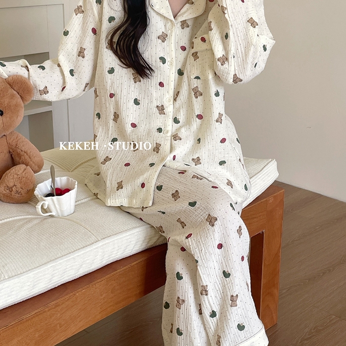 91家纺网 家纺一手货源 找家纺 妍景家居生活馆 2026新款翻领绉绉纱套装 蔬菜小熊