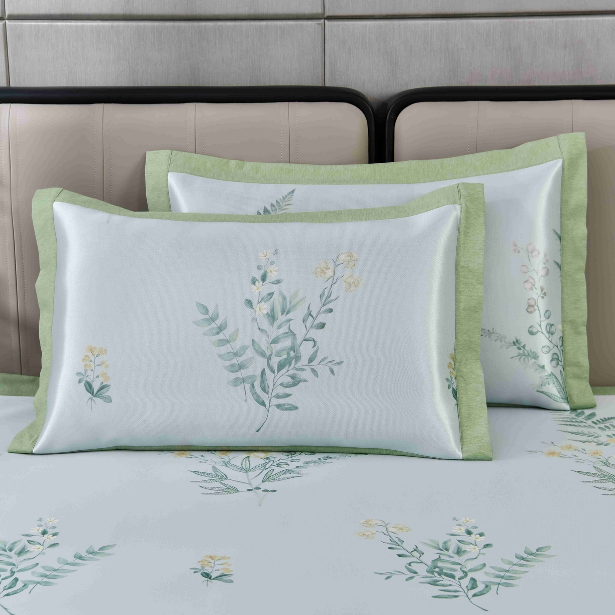 91家纺网 家纺一手货源 找家纺 小牛席业 2026新款碳光凉感印花冰丝凉枕套单枕套枕套单件系列 仙仙草