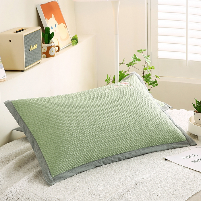 91家纺网 家纺一手货源 找家纺 小牛席业 2026新款鲜花刺绣冷感豆豆枕套单枕套枕套单件 绿色