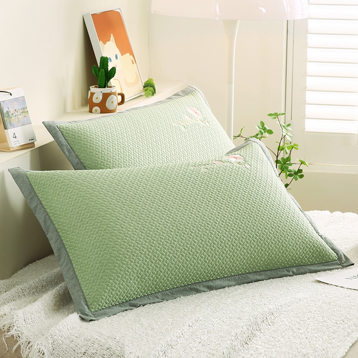 91家纺网 家纺一手货源 找家纺 小牛席业 2026新款鲜花刺绣冷感豆豆枕套单枕套枕套单件 绿色