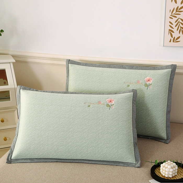 91家纺网 家纺一手货源 找家纺 小牛席业 2026新款鲜花刺绣凉感冰丝枕套单枕套枕套单件 鲜花凉感冰丝枕套-绿色