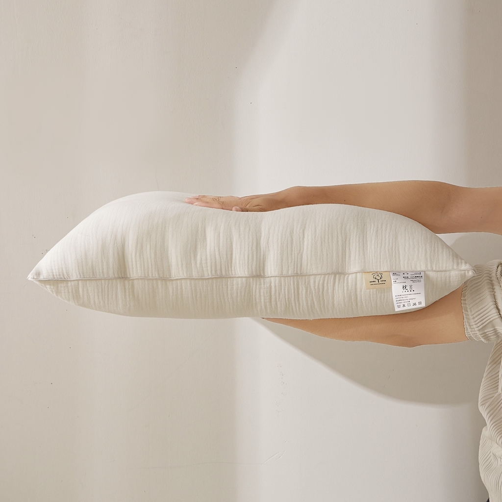91家纺网 家纺一手货源 找家纺 （总）小桃姐家纺 2025新款日式 全棉纯棉邹邹双层纱枕芯 柔软透气亲肤枕 A类本色枕头芯 枕头枕芯