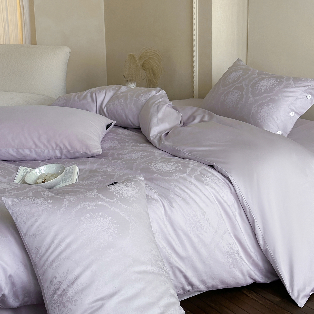 91家纺网 家纺一手货源 找家纺 （总）三味舒屋 2026新款长绒棉全棉提花四件套-恋春系列-场景一