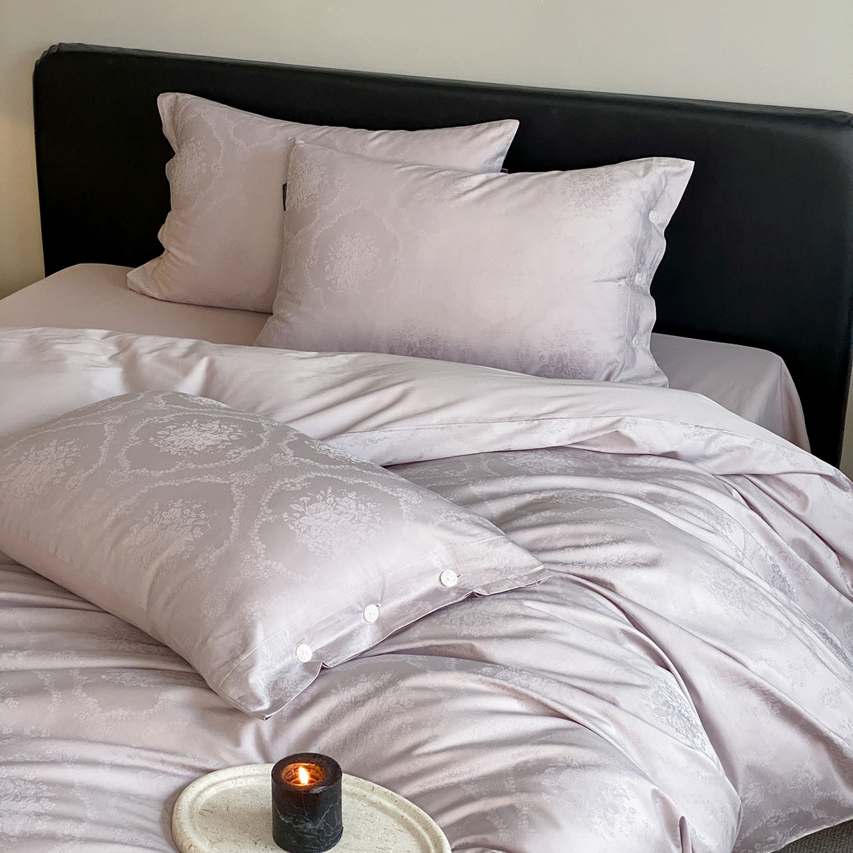 91家纺网 家纺一手货源 找家纺 （总）三味舒屋 2026新款长绒棉全棉提花四件套-恋春系列-场景二