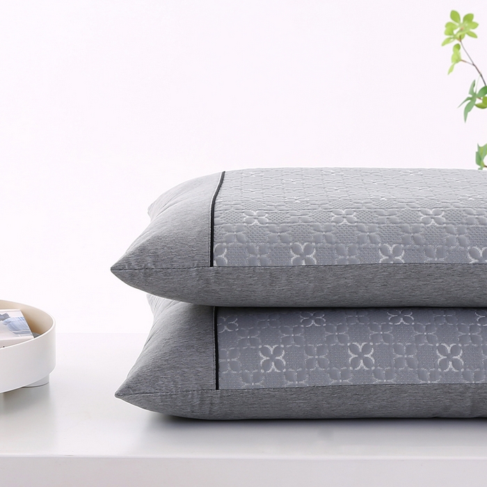 91家纺网 家纺一手货源 找家纺 小牛席业 2026新款浪漫花语冷感豆豆【荞麦枕】 浪漫花语冷感豆豆夏凉枕（灰色）