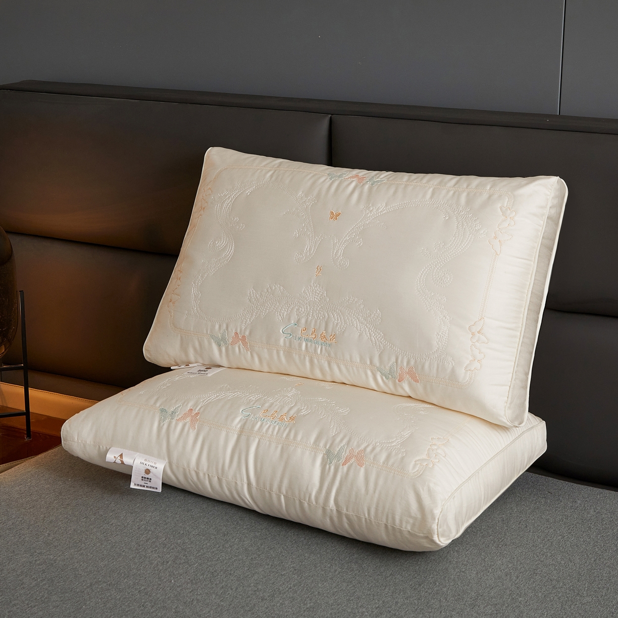 91家纺网 家纺一手货源 找家纺 小桃姐家纺 2025新款巴马蚕丝枕枕头枕芯 巴马蚕丝枕-白色