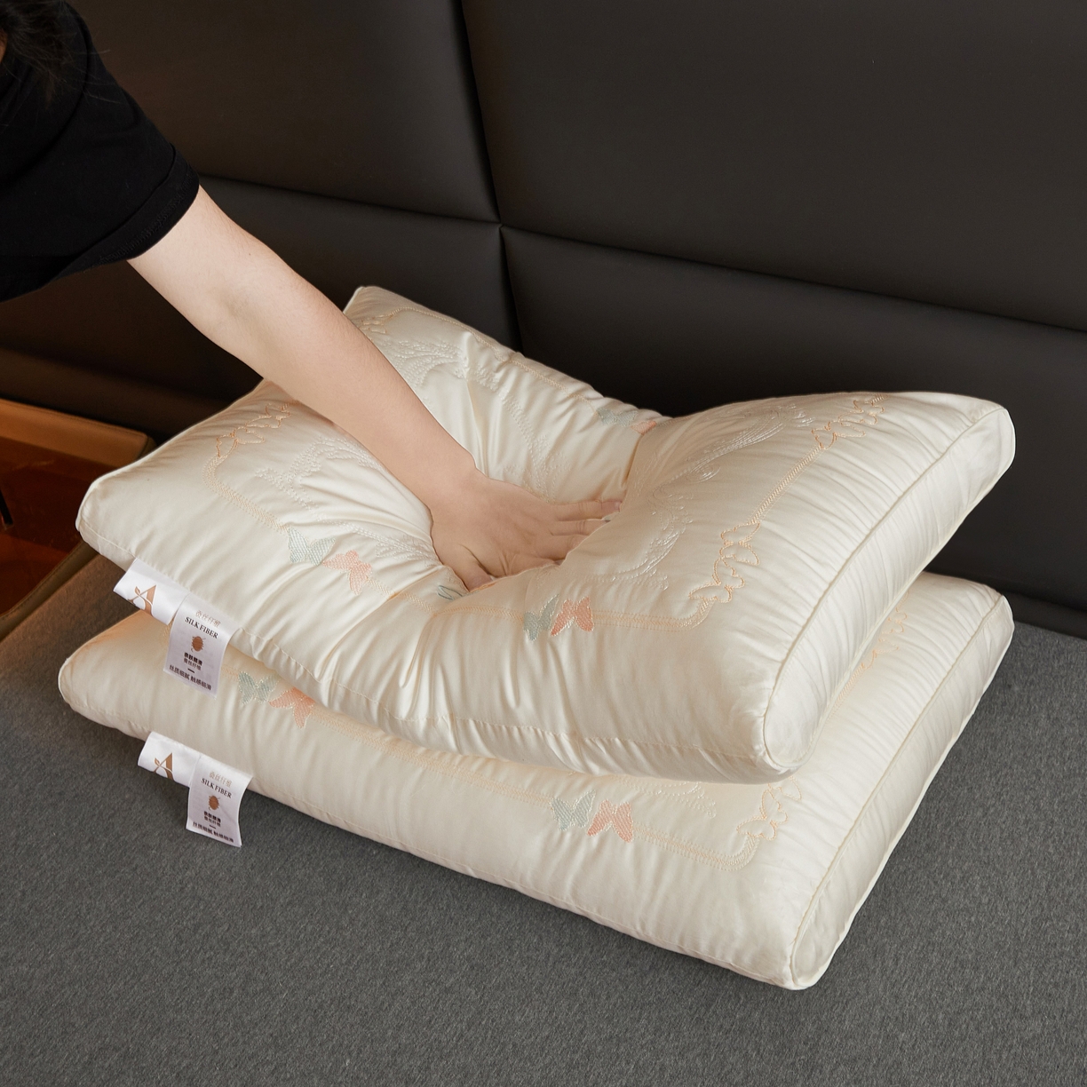 91家纺网 家纺一手货源 找家纺 小桃姐家纺 2025新款巴马蚕丝枕枕头枕芯 巴马蚕丝枕-白色