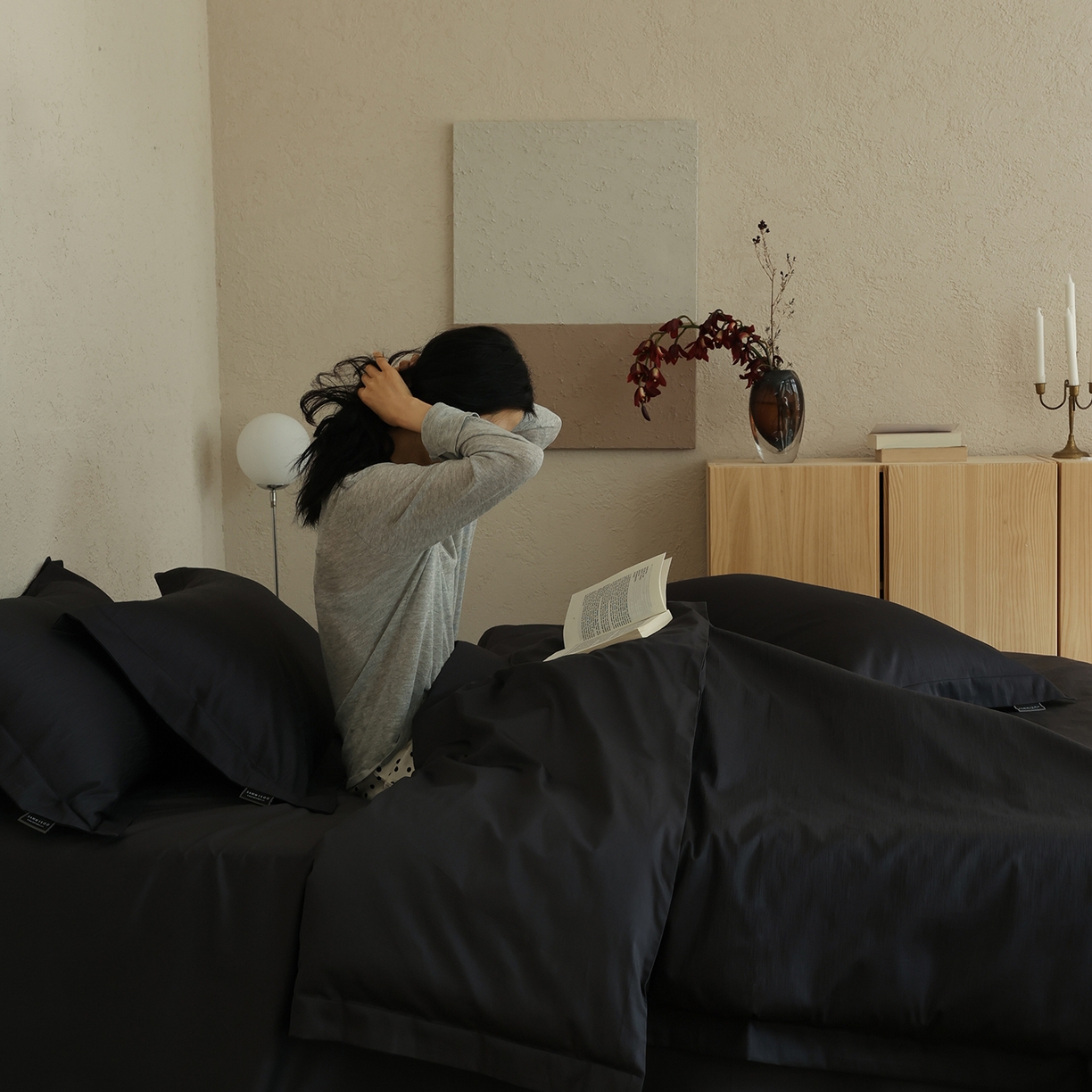 91家纺网 家纺一手货源 找家纺 三味舒屋 2026新款长绒棉全棉提花四件套-尼亚系列 尼亚黑灰