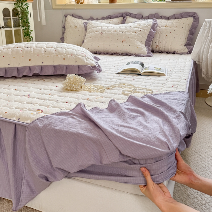 91家纺网 家纺一手货源 找家纺 （总）禧缘家纺（原梦想家） 2026新款小清新皱皱纱木棉床裙式床笠印花三件套,彩虹,蝶梦,花田,沐春,南瓜,泡芙,甜筒,童话,兔兔,雾迟,星星,月光