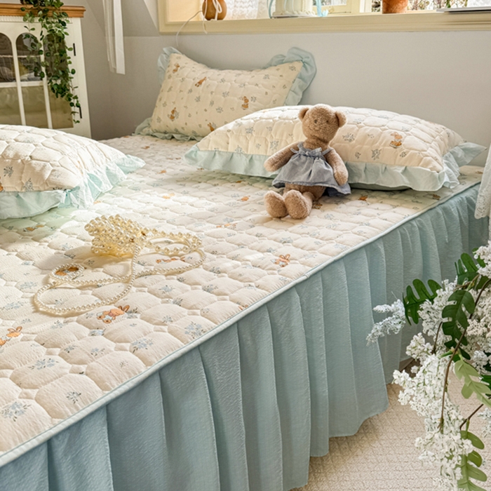 91家纺网 家纺一手货源 找家纺 禧缘家纺（原梦想家） 2026新款小清新皱皱纱木棉床裙式床笠印花三件套 兔兔