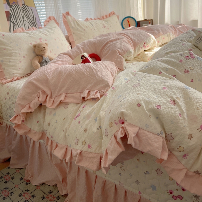 91家纺网 家纺一手货源 找家纺 迪梦姿家纺 2026新款高克重泡芙纱泡泡纱床盖款四件套系列 躲猫猫