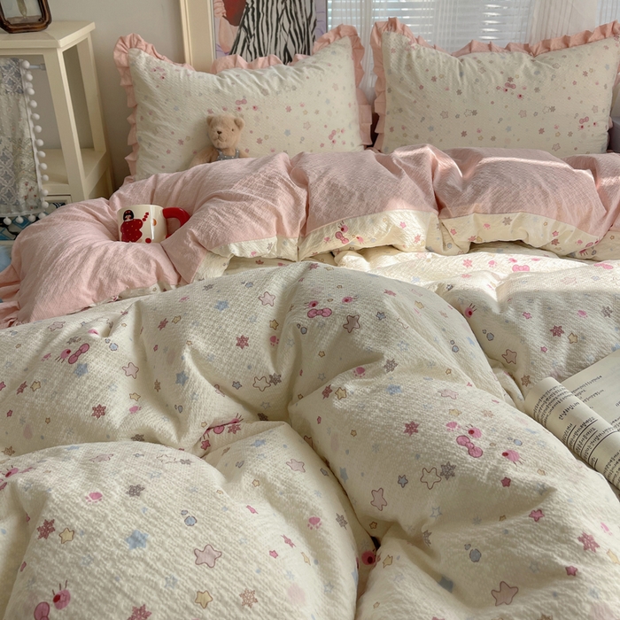 91家纺网 家纺一手货源 找家纺 迪梦姿家纺 2026新款高克重泡芙纱泡泡纱床盖款四件套系列 躲猫猫