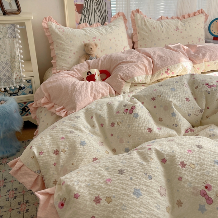 91家纺网 家纺一手货源 找家纺 迪梦姿家纺 2026新款高克重泡芙纱泡泡纱床盖款四件套系列 躲猫猫