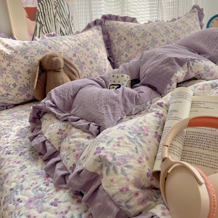 91家纺网 家纺一手货源 找家纺 迪梦姿家纺 2026新款高克重泡芙纱泡泡纱床盖款四件套系列 紫雾花蝶集