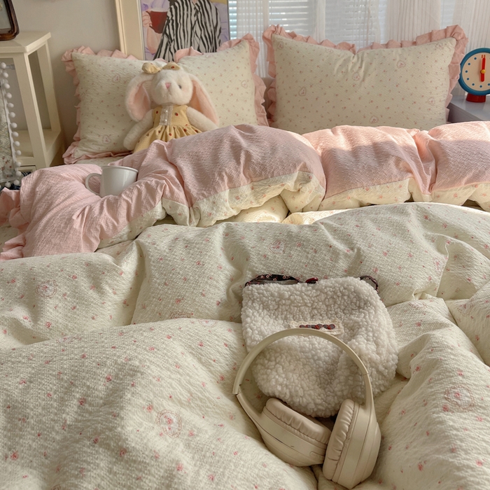 91家纺网 家纺一手货源 找家纺 迪梦姿家纺 2026新款高克重泡芙纱泡泡纱床盖款四件套系列 春日甜桃心米