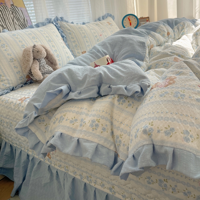 91家纺网 家纺一手货源 找家纺 迪梦姿家纺 2026新款高克重泡芙纱泡泡纱床盖款四件套系列 纯宅熊