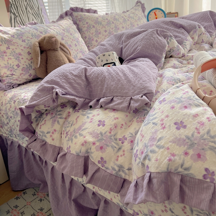 91家纺网 家纺一手货源 找家纺 迪梦姿家纺 2026新款高克重泡芙纱泡泡纱床盖款四件套系列 紫雾花蝶集