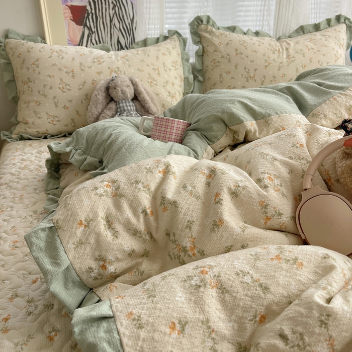 91家纺网 家纺一手货源 找家纺 迪梦姿家纺 2026新款高克重泡芙纱泡泡纱床盖款四件套系列 浅沙花影黄