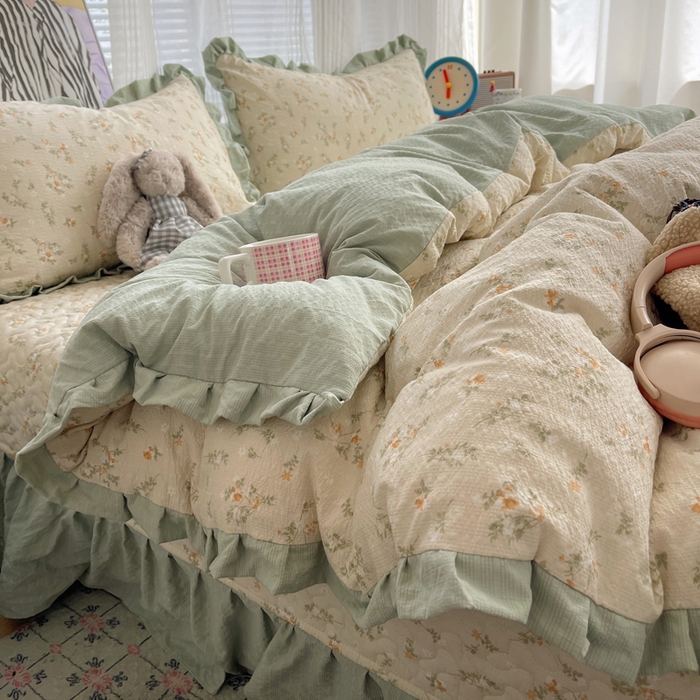 91家纺网 家纺一手货源 找家纺 迪梦姿家纺 2026新款高克重泡芙纱泡泡纱床盖款四件套系列 浅沙花影黄