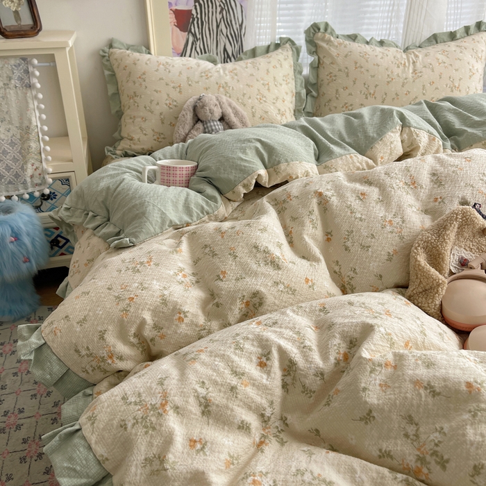 91家纺网 家纺一手货源 找家纺 迪梦姿家纺 2026新款高克重泡芙纱泡泡纱床盖款四件套系列 浅沙花影黄