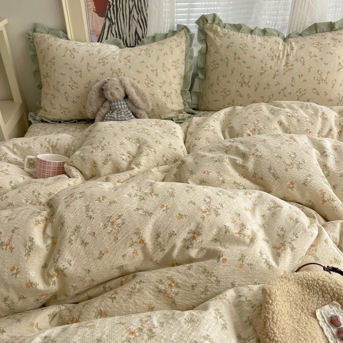 91家纺网 家纺一手货源 找家纺 迪梦姿家纺 2026新款高克重泡芙纱泡泡纱床盖款四件套系列 浅沙花影黄