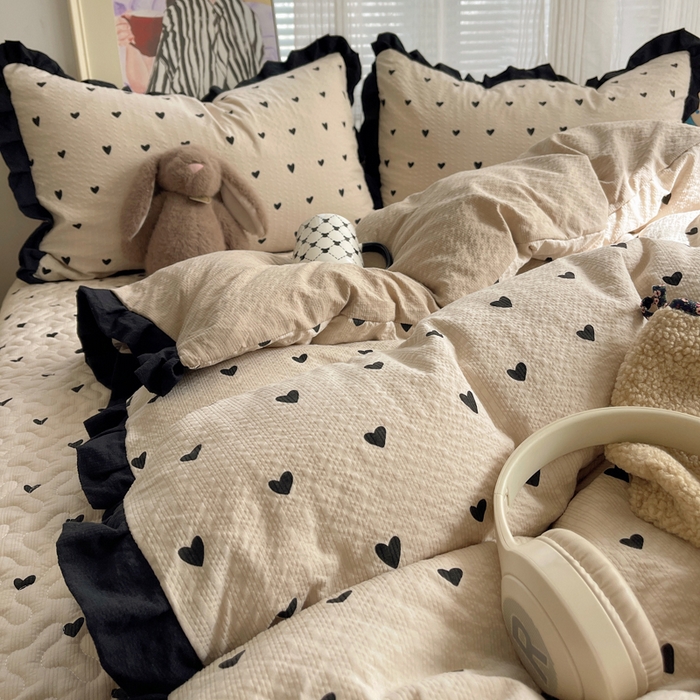 91家纺网 家纺一手货源 找家纺 迪梦姿家纺 2026新款高克重泡芙纱泡泡纱床盖款四件套系列 甜心咖絮