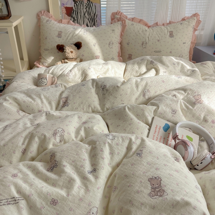 91家纺网 家纺一手货源 找家纺 迪梦姿家纺 2026新款高克重泡芙纱泡泡纱床盖款四件套系列 悦悦小兔