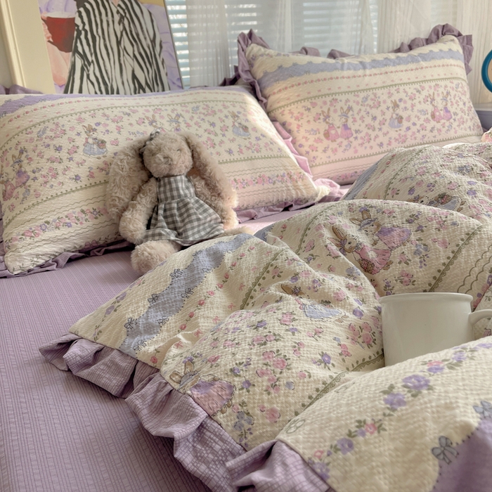 91家纺网 家纺一手货源 找家纺 迪梦姿家纺 2026新款高克重泡芙纱泡泡纱床盖款四件套系列 小兔裙边