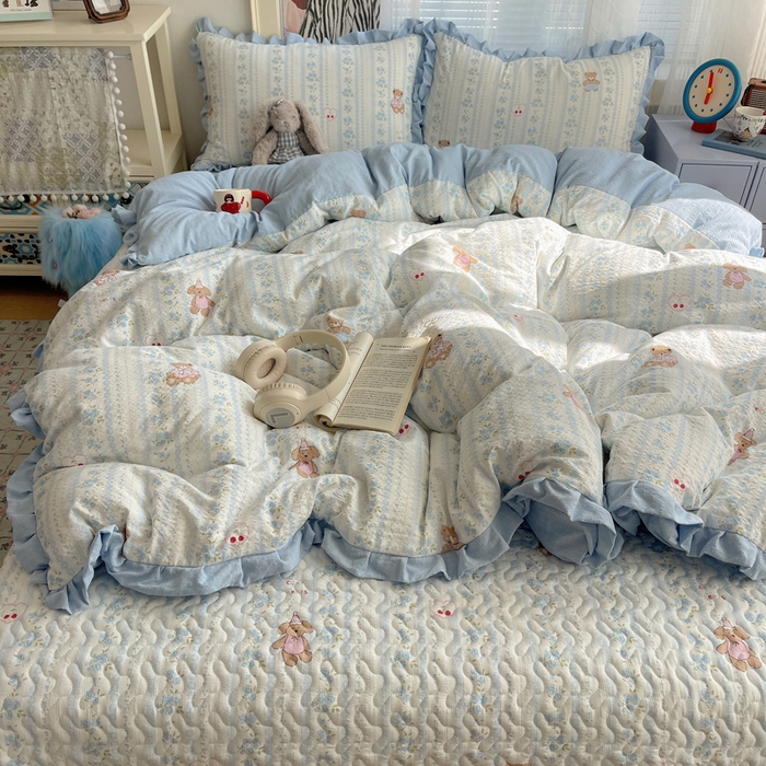 91家纺网 家纺一手货源 找家纺 迪梦姿家纺 2026新款高克重泡芙纱泡泡纱床盖款四件套系列 纯宅熊