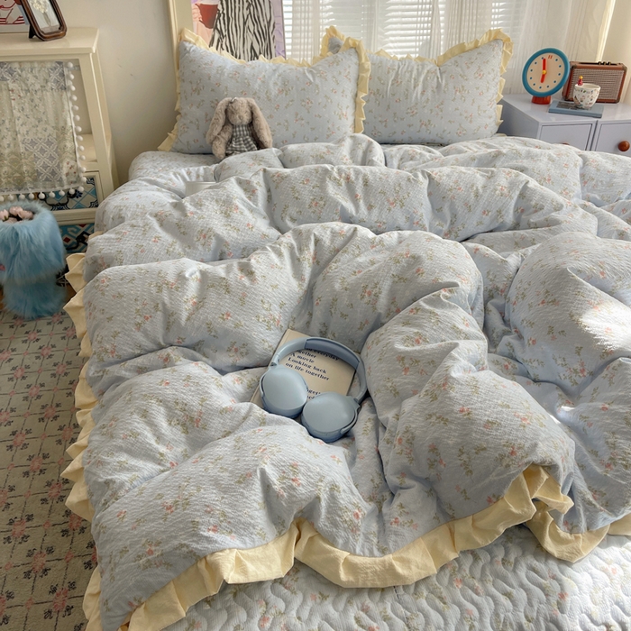 91家纺网 家纺一手货源 找家纺 迪梦姿家纺 2026新款高克重泡芙纱泡泡纱床盖款四件套系列 浅沙花影蓝