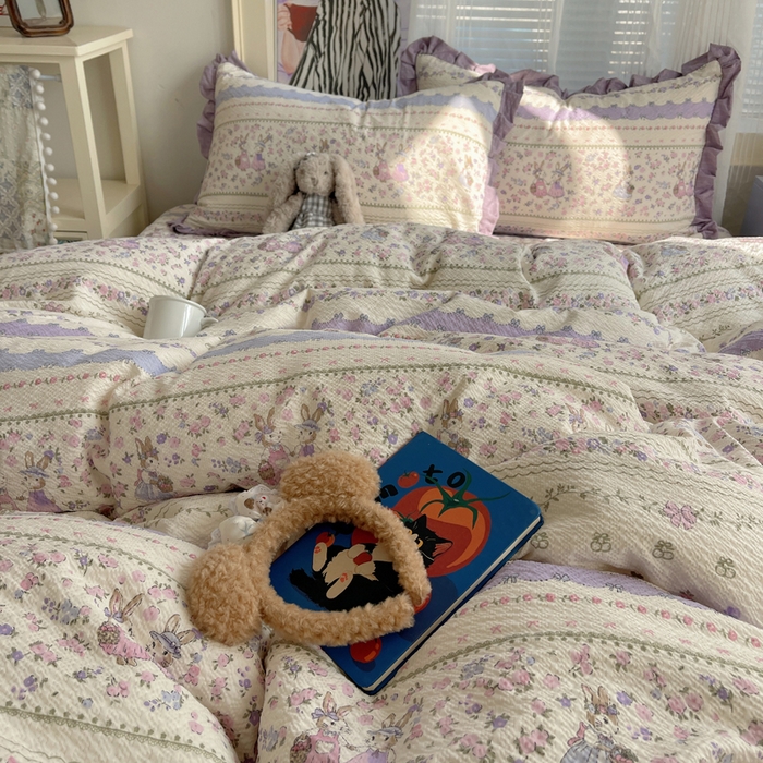 91家纺网 家纺一手货源 找家纺 迪梦姿家纺 2026新款高克重泡芙纱泡泡纱床盖款四件套系列 小兔裙边