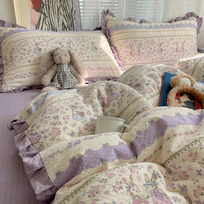 91家纺网 家纺一手货源 找家纺 迪梦姿家纺 2026新款高克重泡芙纱泡泡纱床盖款四件套系列 小兔裙边