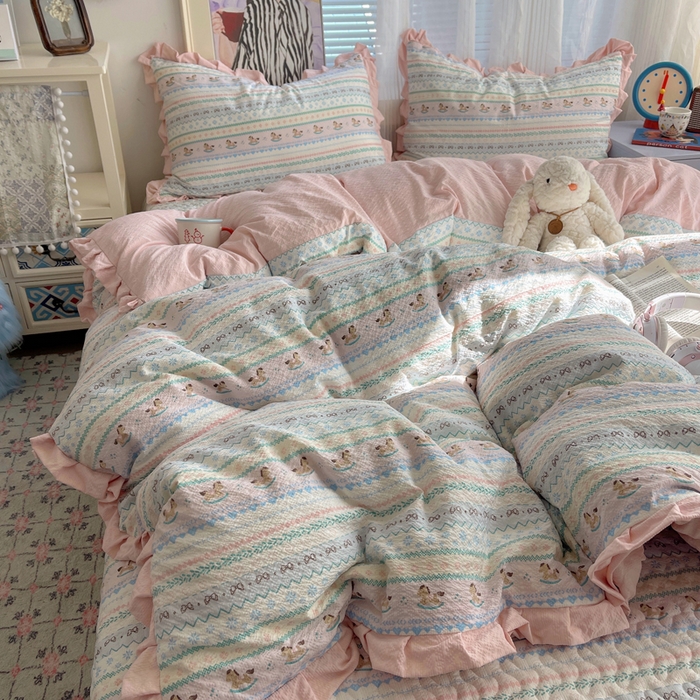 迪梦姿家纺 2026新款高克重泡芙纱泡泡纱床盖款四件套系列 甜心木马卷