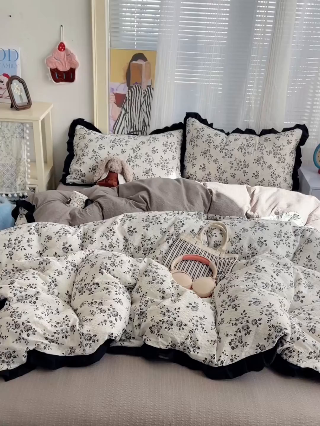 91家纺网 家纺一手货源 找家纺 迪梦姿家纺 2026新款高克重泡芙纱泡泡纱床盖款四件套系列 只闻花香