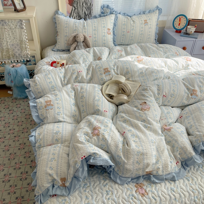 91家纺网 家纺一手货源 找家纺 迪梦姿家纺 2026新款高克重泡芙纱泡泡纱床盖款四件套系列 纯宅熊