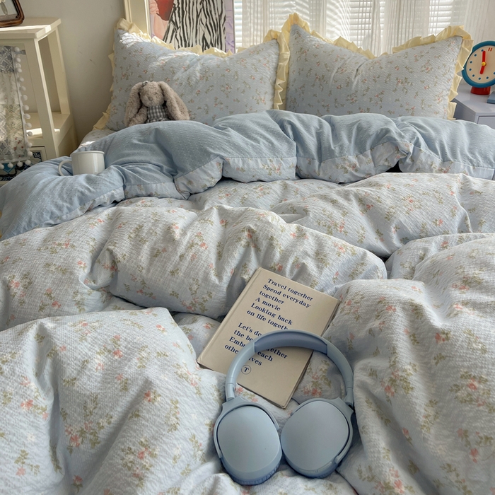 91家纺网 家纺一手货源 找家纺 迪梦姿家纺 2026新款高克重泡芙纱泡泡纱床盖款四件套系列 浅沙花影蓝